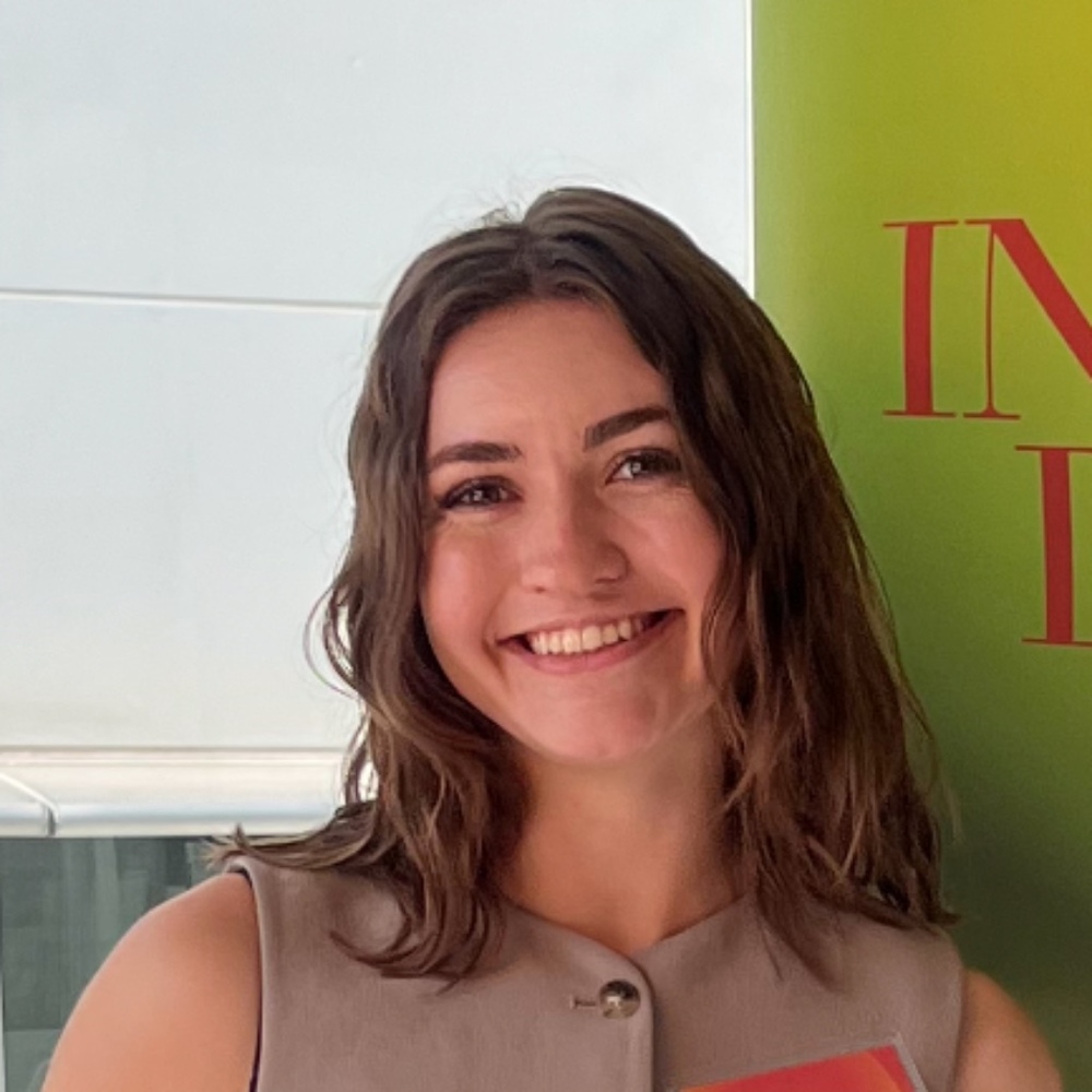 Meet your Posher, Alicia